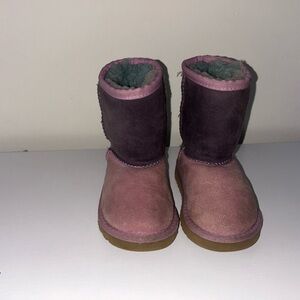 Ugg toddler boots 8c